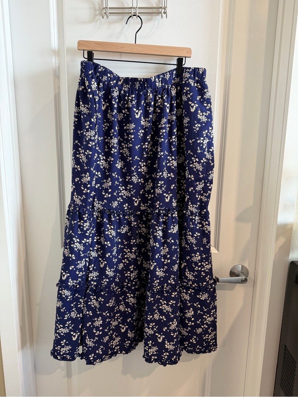 Lane Bryant Tiered Navy Floral Maxi Skirt Size 22/44